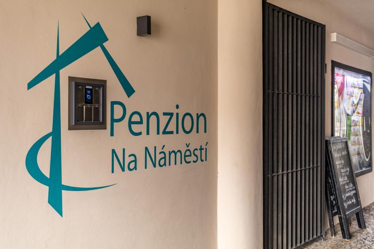Penzion Na Namesti Двур-Кралове-над-Лабем Экстерьер фото